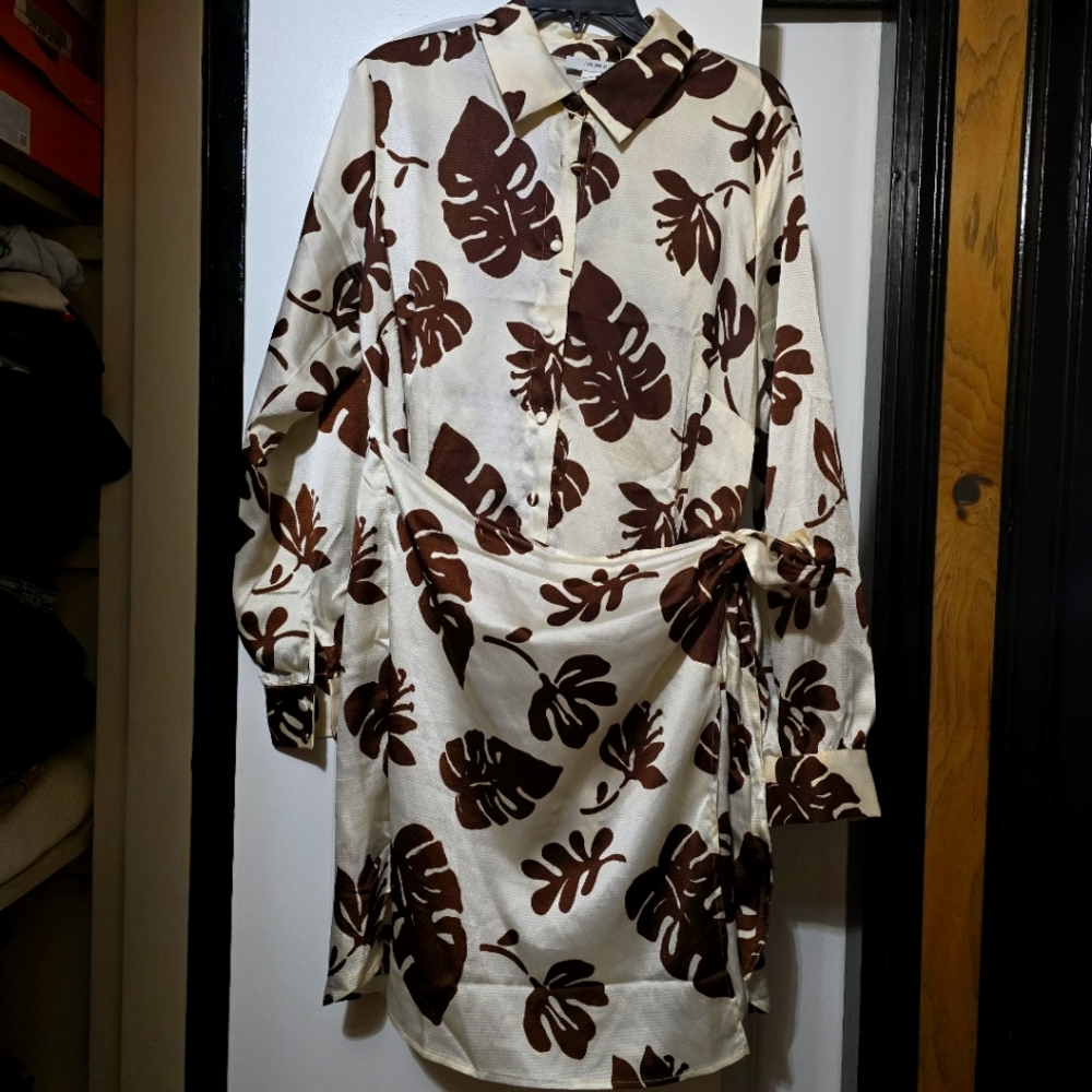 Forever 21 Women's Side Tie Brown & Cream Leaf Print Buttoned Shirt Dress Size1X